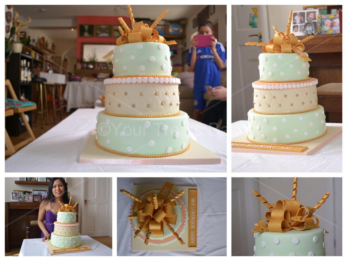 Gold Pastel Bow Cake